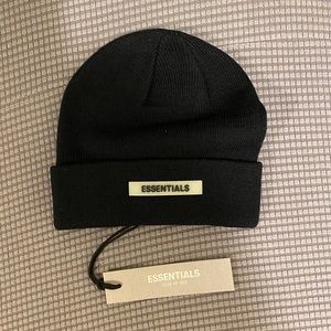 FEAR OF GOD ESSENTIALS BEANIE BLACK